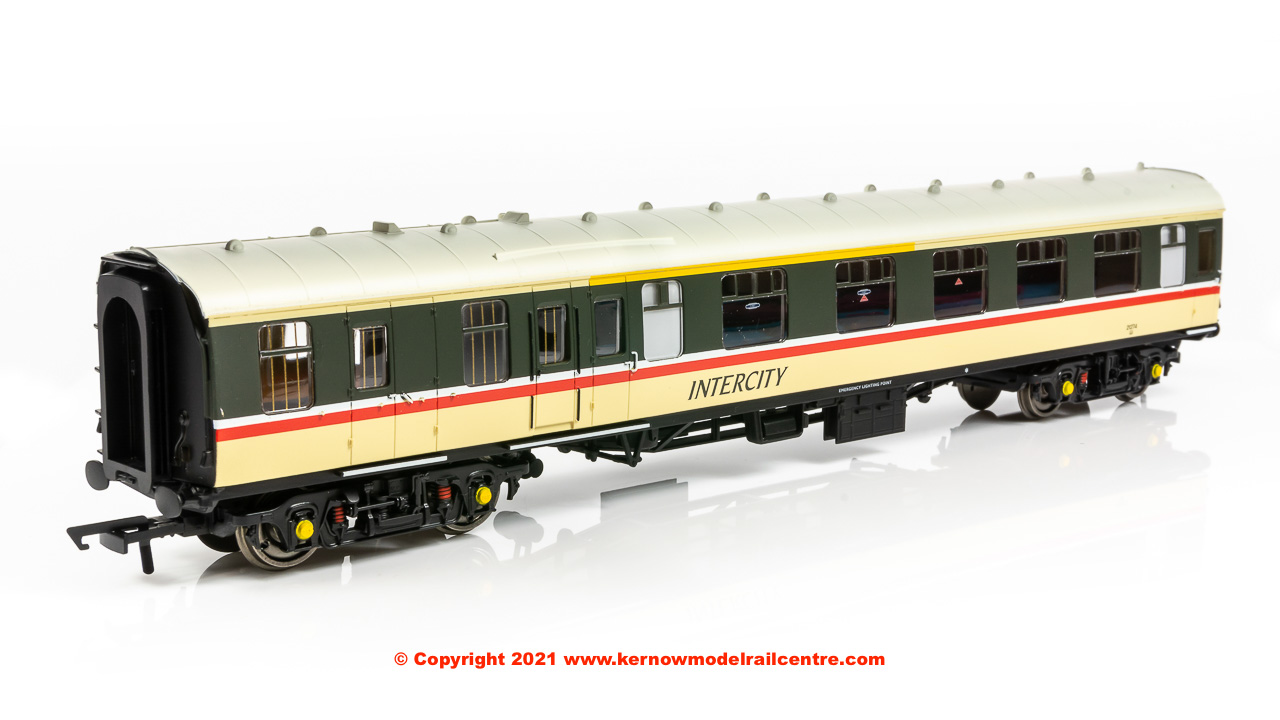 R40020 Hornby Mk1 Brake Corridor Composite Coach number 21274 in Intercity Charter livery - Era 7